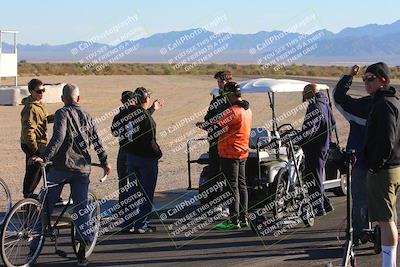 media/Dec-05-2024-Racers Edge (Thu) [[e102e0690b]]/1-Pits-Track Walk-Hawk/